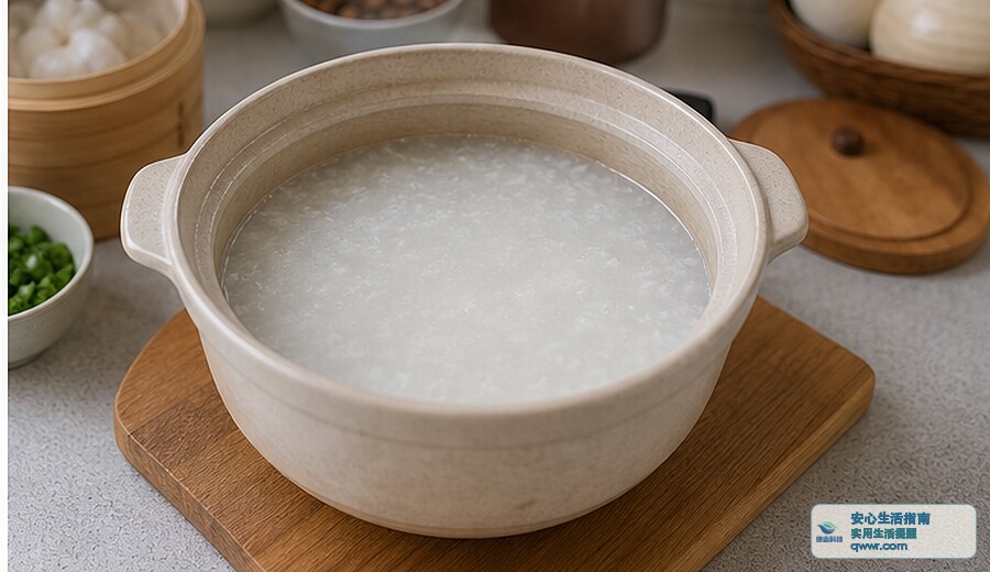剩粥表面发稀 先别再加料煮